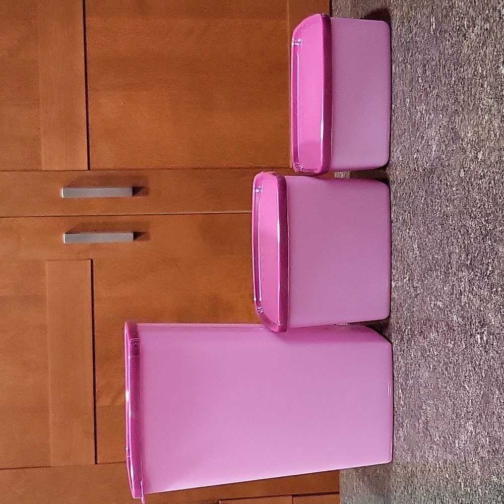 COPY - Set of 3 Tupperware Square Round Containers